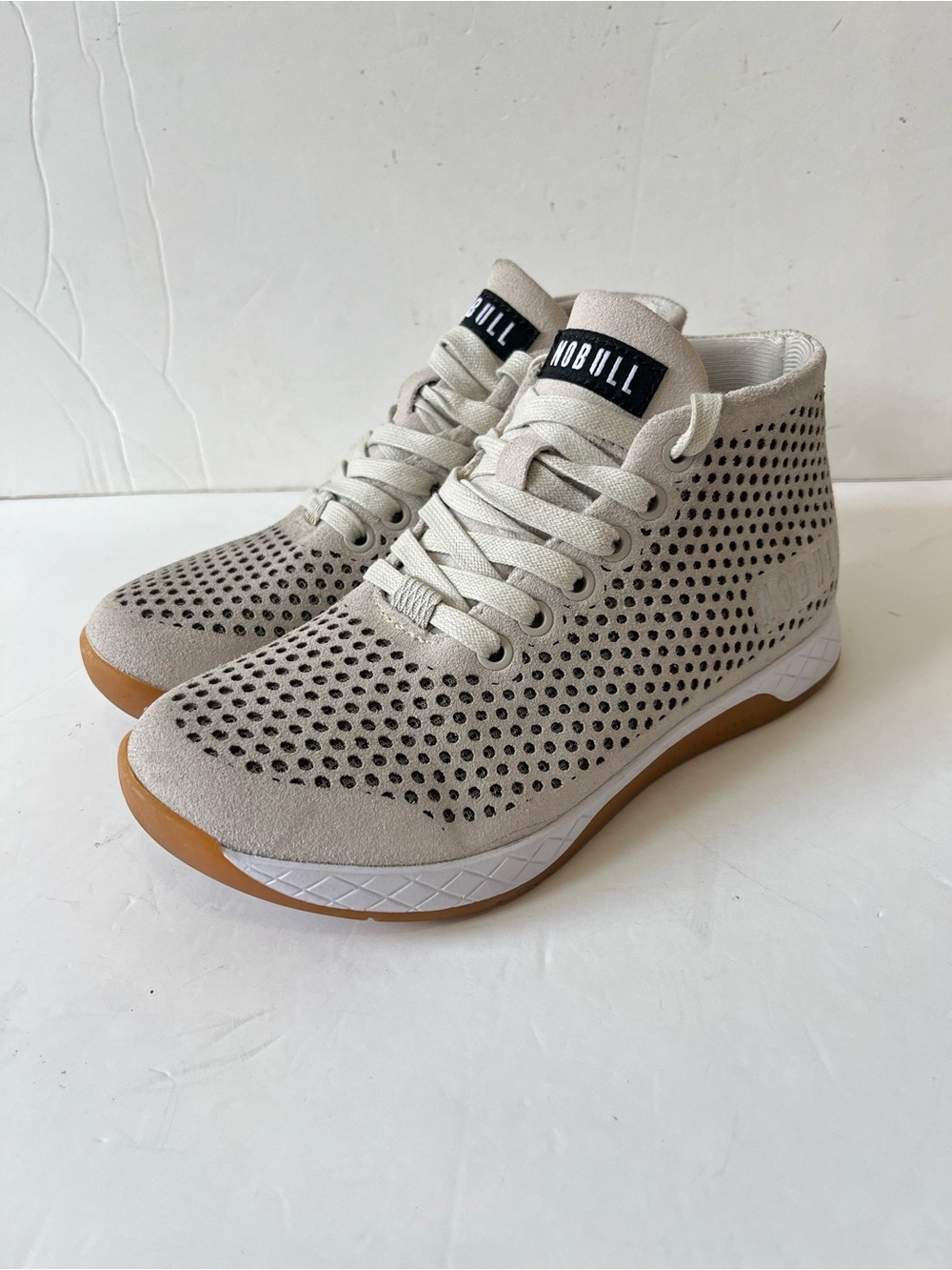 NOBULL mid-top perforated grey suede upper trainer work out sneakers size 6